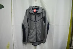 Nike(ナイキ） メンズ フード付き ジップアップパーカー 95