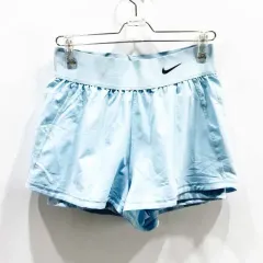 Nike(ナイキ） 女性 コート ドライフィット 利点 ショートパンツ ジンの感覚