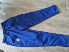 ナイキ シャカシャカ素材 トレーナー