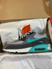 275 NIKE(ナイキ) エア マックス 90 エッセンシャル