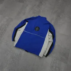 Nike(ナイキ） ストームフィット オールドスクール ウインドブレーカー