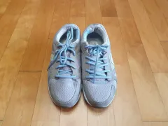 スケッチャーズ スニーカー