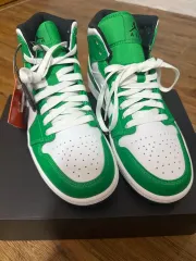 ジョーダン 1 ミッド ラッキーグリーン 260 新品