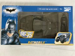 完成品 1/43 リアルタイプ バットモービル(ダークナイト版) バットマン フィギュア付き