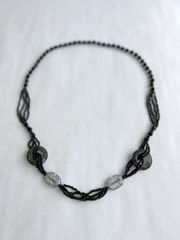 【za01】ビーズネックレス 大粒 ビーズ プラスチック 長め ロング 飾り ファッション モノトーン 金属不使用 軽い