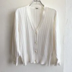 美品✨インポートアンドセレクト Import & Select ニット カーディガン ホワイト Vネック リブ 透かし編み 薄手 羽織り 長袖 きれいめ 上品 フェミニン 大人かわいい シンプル オフィスカジュアル 通勤 ベーシック 無地