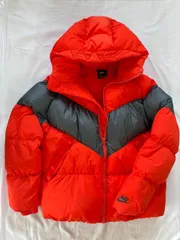 【Mサイズ】NIKE  ナイキ　フィル ダウン フーディ ジャケット　BV4720-891 メンズ　オレンジ　グレー