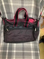 LeSportsac（レスポートサック）「ミディアムウィークエンダー」ボストンバッグ