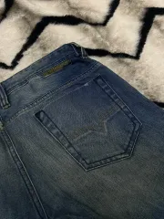 32 DIESEL Safado デニムパンツ/スリムレギュラー