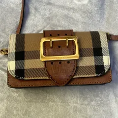 バーバリー チェック バックルバッグ クロスバッグ ショルダーバッグ