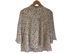 k01241029062　Gleful　Mサイズ　オフホワイトに花柄　　トップス　半袖シャツ　春夏