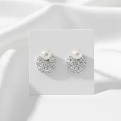 ❤︎24時間以内発送/全品2,000円以下❤︎【上品＆高見えイヤリング】ジルコニア　淡水パール　pearl blossom  ビジュー　ゴールド　 キラキラ　シンプル　通勤　通学　パーティー　結婚式　デイリー　セレモニー　痛くない　フォーマル　デイリー