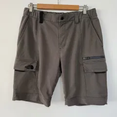 421 THE NORTH FACE(ザノースフェイス) ハーフパンツ