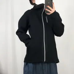 Reebok(リーボック) 黒 頑丈 ジップアップパーカー フード付き 90 250529
