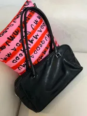 ショルダーバッグ