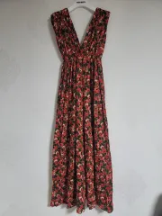 フラワーナシ ロング ワンピース 新品