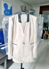 ジャケット/女性用ジャケット/クリーム/ 55 サイズ