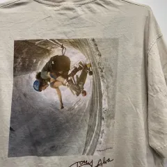 ザラ x Tony Alva コラボ バックプリント 半袖Tシャツ
