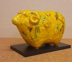 草間彌生風 木彫りの熊 ペイント 幅180×奥行85×高さ110㎜ 民芸 置物