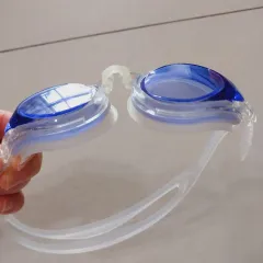 スイムゴーグル