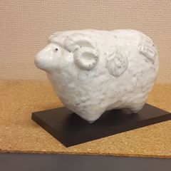 猫形磁枕 猫枕 陶磁器 民藝 骨董品 置物 - メルカリ