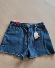 ホットピンク 夏 デニム ハーフパンツ