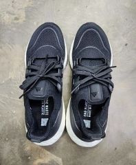 アディダス ランニングシューズ ウルトラブースト22 GX5591 230