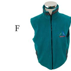 ヴィンテージ 90s フリースベスト 緑 L スキー 企業ロゴ 刺繍 レトロ チロリアン アメリカ製生地 希少 重ね着 キャンプ アウトドア アメカジ ビンテージ ゆるだぼ オーバーサイズ