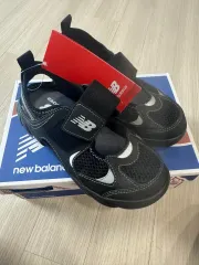 ニューバランス フリー ブラック 210