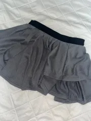 新品 マイクロミニ スカート (内蔵パンツ付き)