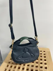 Vivienne Westwood(ヴィヴィアン・ウエストウッド) トートバッグ＆クロスバッグ