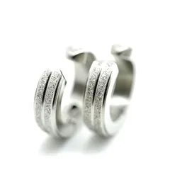 【新品】 [シルバーワン] フェイク ピアス ノンホール イヤーカフ メンズ ko ステンレス製 2個ペア セット (キラキラ 2ライン 銀色 幅4mm)