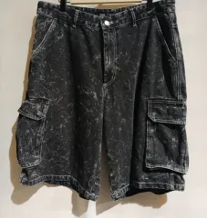 ZARA(ザラ) エッシド ウォッシュド デニム カーゴ バミューダ ショートパンツ 黒 34