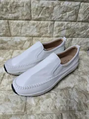 スニーカー 新品 245