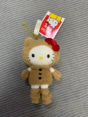 新品) HELLO KITTY 50周年 クマ マスコットキーホルダー ハローキティ展示会 ロングドールキティ