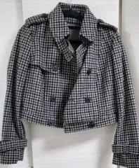 ZARA(ザラ) クロップドジャケットはほとんど新品です