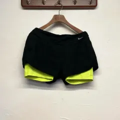 NIKE(ナイキ) (女性) ランニング レギンス 黒 ショートパンツ