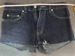 Tommy Hilfiger トミーヒルフィガー デニム ハーフパンツ