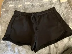 ほぼ新品/H&Mショートパンツ/M