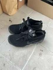 ナイキ ヴェイパーマックス フライニット2 トリプルブラック 235