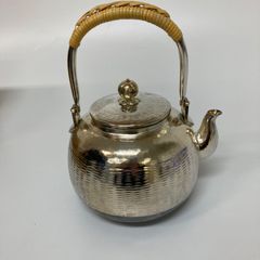 Item thumbnail for item e956c4aa-1931-476c-ad84-545f15934b5f