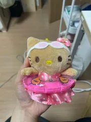 ハローキティ ぬいぐるみ