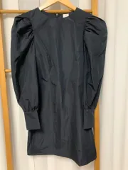 h ＆ m サテンドレス 新品