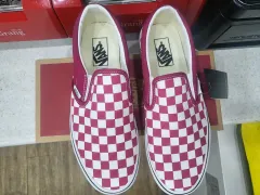 VANS(バンズ) チェッカーボード スリッポン チェリーピンク