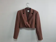 ZARA(ザラ) ZARA クロップド 茶色 ジャケット 66 ー 77 サイズ