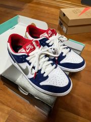 ナイキ ダンク イシャード ウェア BMW 250