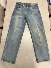 デニム ズボン ライトブルー M (32 サイズ 程度 に なります)