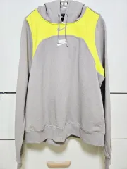 ナイキパーカー