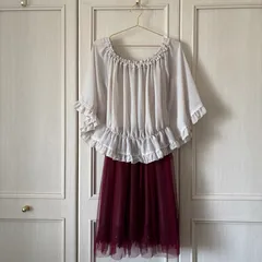 S axesfemme　アクシーズファム　ワンピース　白　赤　RED　レッド　朱色 ドレス　dress　チュールレイヤード　刺繡　透かし彫り　お呼ばれ　デート　オフィスカジュアル　食事会