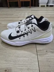 ナイキゴルフ ルナ コマンド2 BoA ゴルフシューズ 235mm